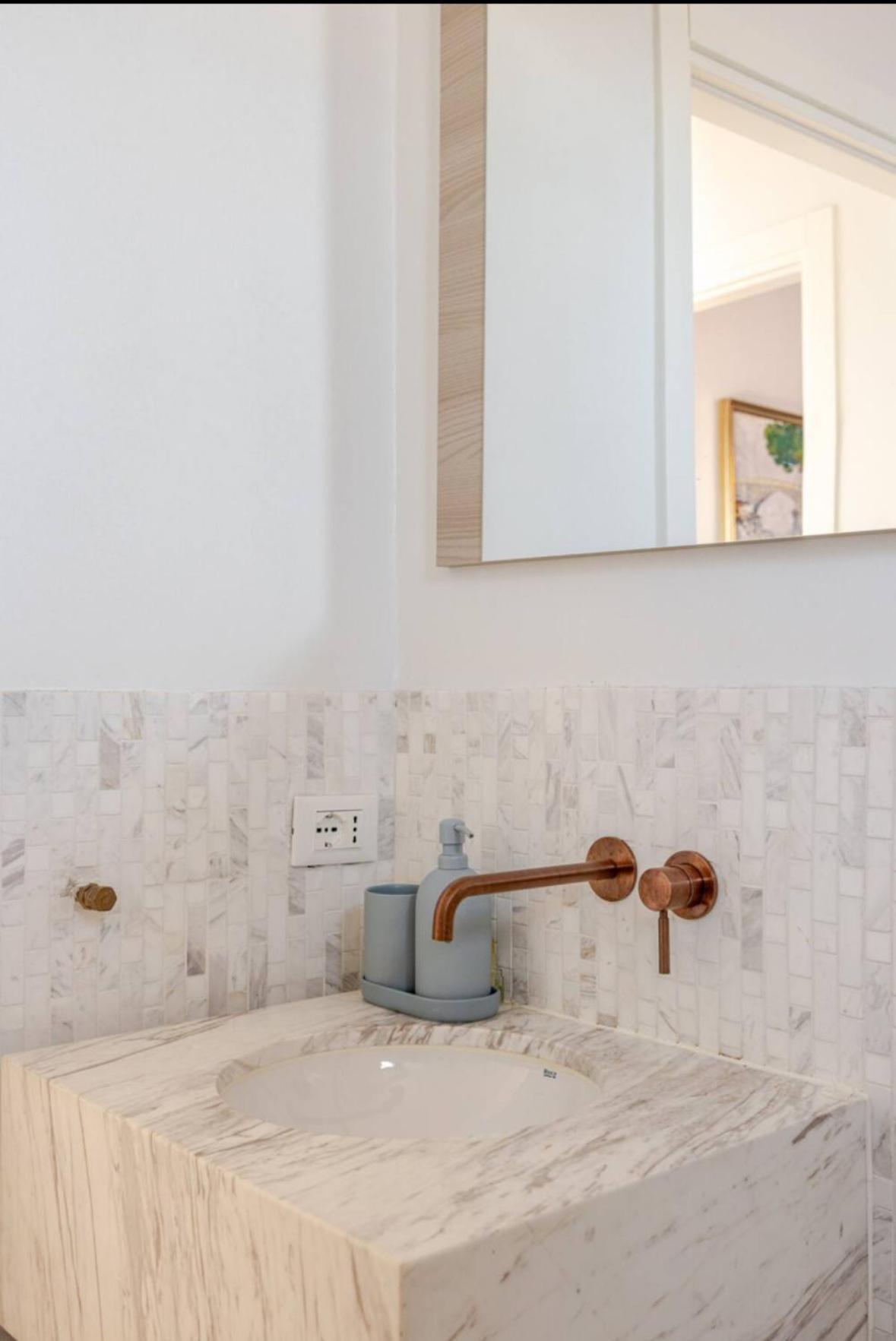 Design Home At Garda Lake Desenzano del Garda Kültér fotó